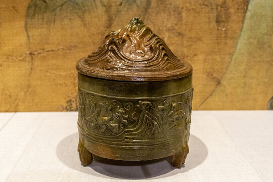汉代釉陶尊