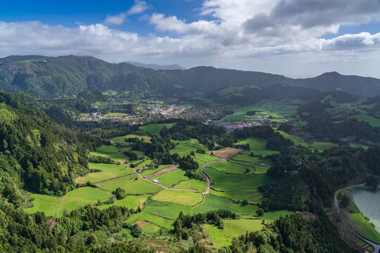 亚速尔群岛富尔纳斯日出