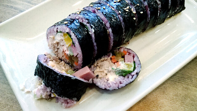 金枪鱼紫菜包饭