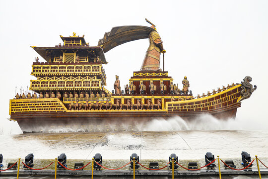 中式轮船古代木船