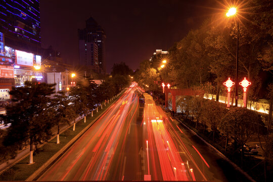 城市道路夜景