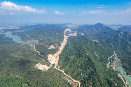 江门台山山脉湖泊森林