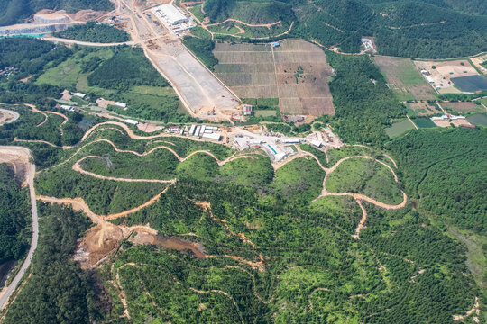 江门台山山脉湖泊森林