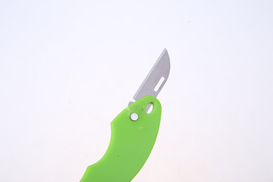 钢片刀小刀