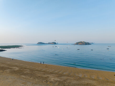 辽宁大连滨海路春季海滨风光