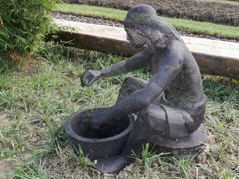 马家浜文化人物雕塑