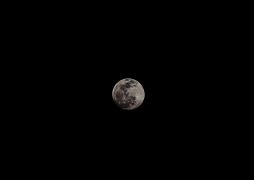 月亮夜景夜空圆月