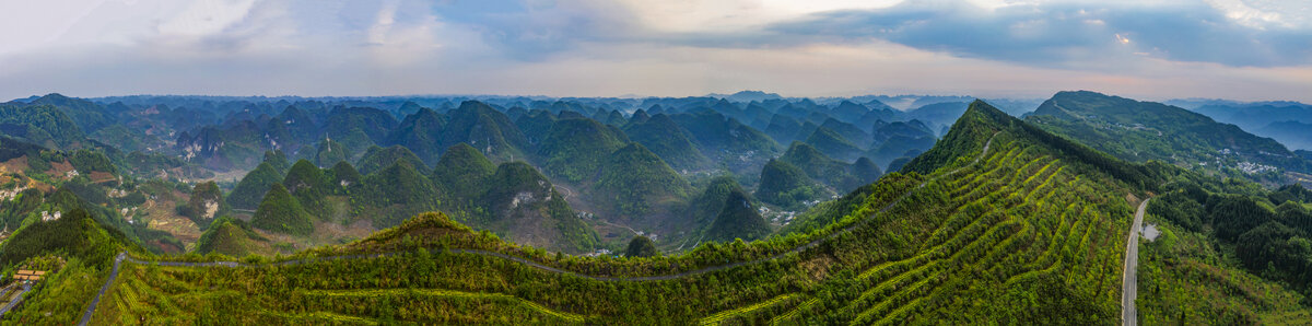 万重山全景图