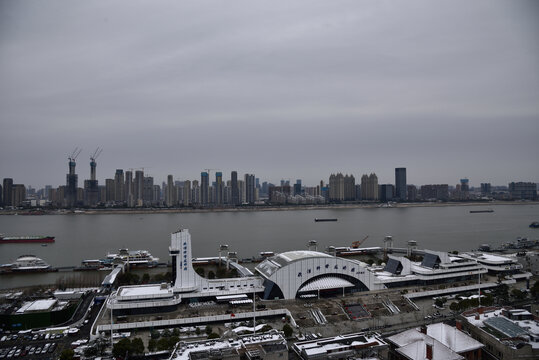 武汉武昌长江天际线风光雪景