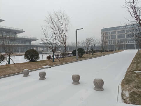 研究院雪景