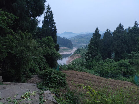 山水相依