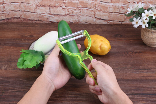 蔬菜削皮刀