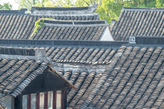 古建筑青瓦屋顶