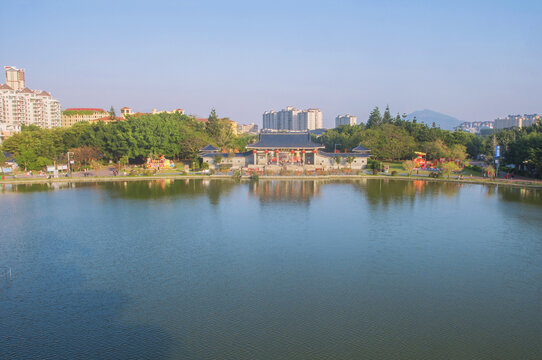 云霄将军山公园湖景