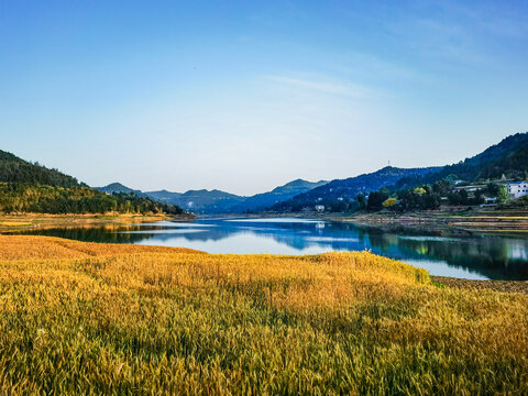 四川南部县升钟湖风光