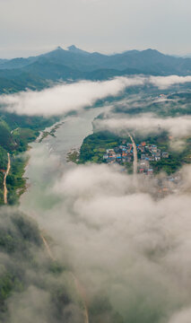 航拍美丽乡村农村山村河流