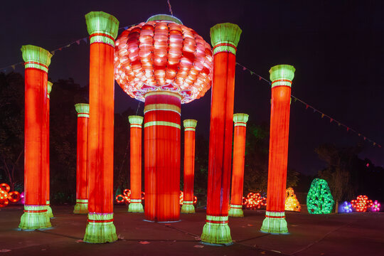 四川自贡国际恐龙灯会景观