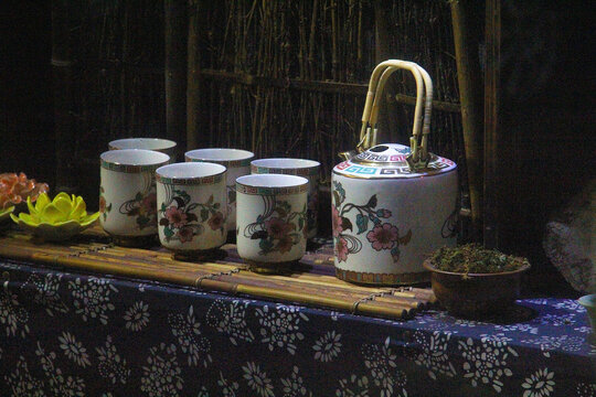瓷器茶壶茶杯禅意