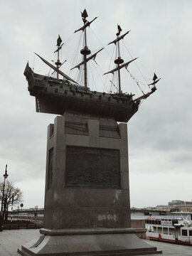 帆船雕塑