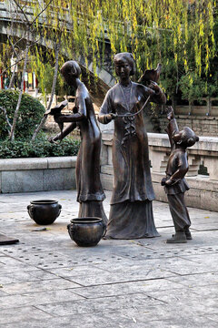 济南环城公园仿古雕塑
