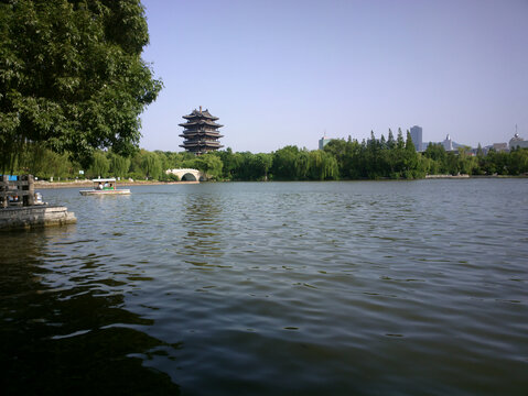 大明湖风景