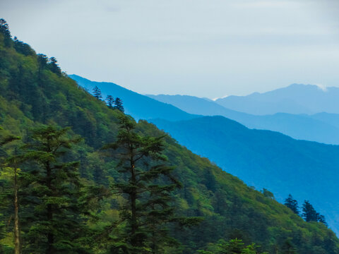 群山