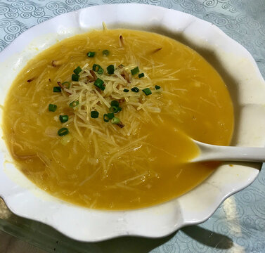 土豆丝松茸汤