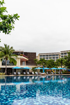 中国三亚酒店的泳池园林