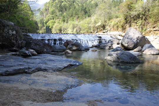 石台牯牛降风景区