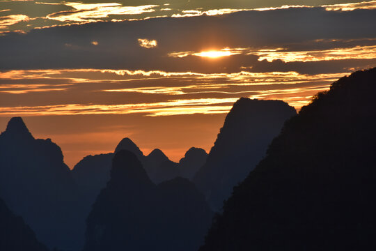 桂林阳朔兴坪老寨山大面山