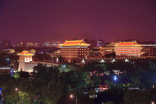 西安永宁门城墙瓮城夜景