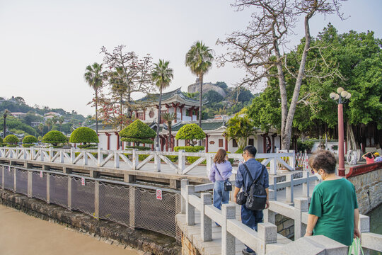 菽庄花园正门建筑与望海台