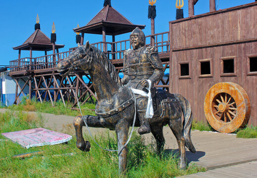蒙古战士雕像