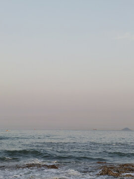 青岛海岸的浪