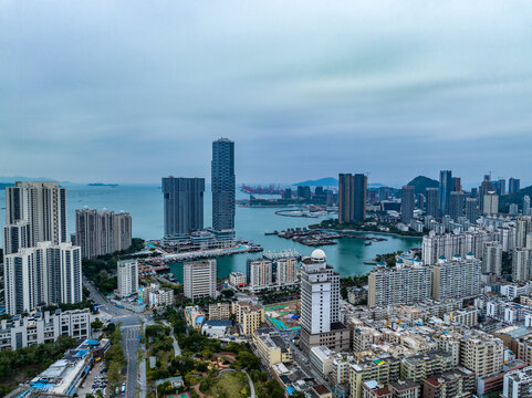 深圳海边城市一角