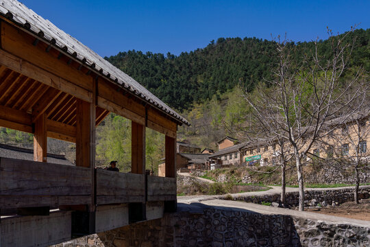 陵川东上河村