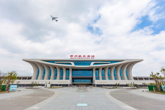 郑州航空港站高铁站房建筑外景