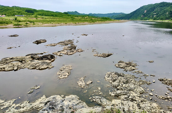 山青水秀