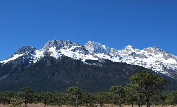 玉龙雪山