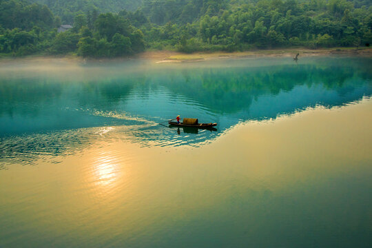 湖南小东江