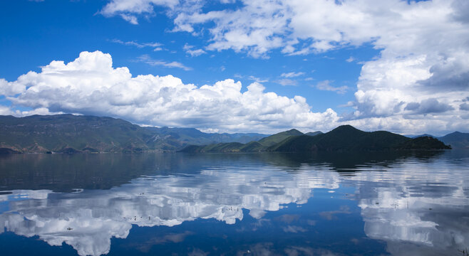 丽江泸沽湖景区天空之境