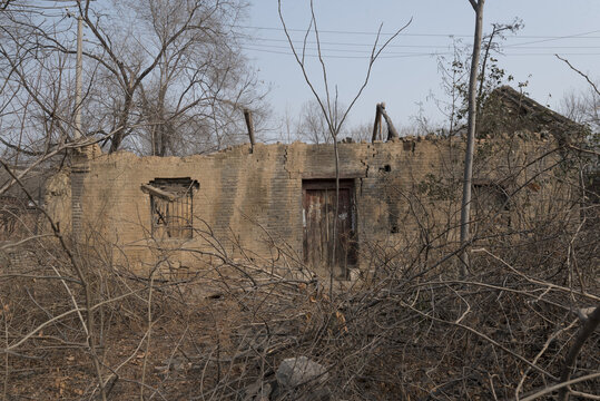 破败的乡村小屋