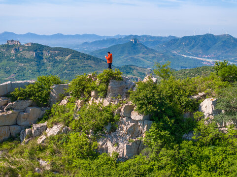 济南南部山区群山