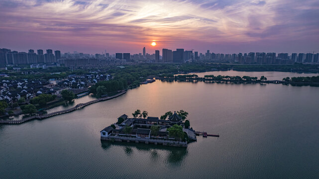 苏州运河十景之石湖朝霞日出