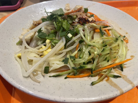 凉拌黄瓜丝