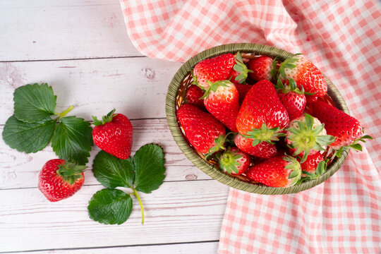 草莓春季水果