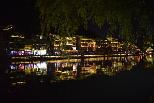 湖南湘西凤凰古城夜景