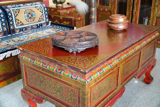 西藏家庭家具