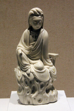 清德化窑白瓷观音塑像