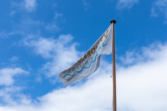 温德米尔湖旗帜和蓝天